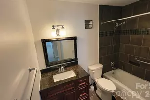 1323 Queens Rd, Charlotte, NC 28207 - Photo 23