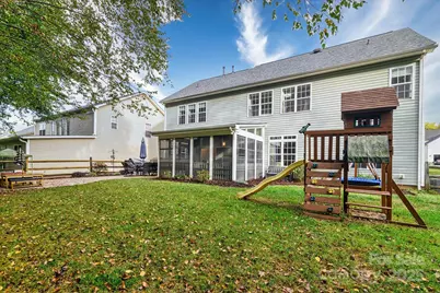 6340 Wyndham Hill Drive, Charlotte, NC 28269 - Photo 7