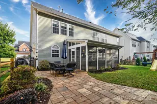 6340 Wyndham Hill Dr, Charlotte, NC 28269 - Photo 13