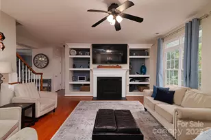 6340 Wyndham Hill Dr, Charlotte, NC 28269 - Photo 3