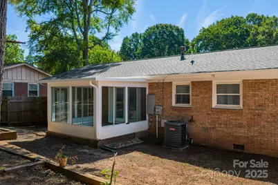 1009 Dunleigh Drive, Charlotte, NC 28214 - Photo 17