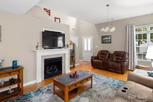 50 Ridgeland Ln, Asheville, NC 28805 - Photo 5