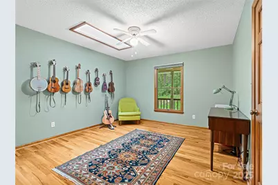 331 Thomas Road, Hendersonville, NC 28739 - Photo 25