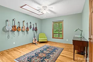 331 Thomas Rd, Hendersonville, NC 28739 - Photo 25