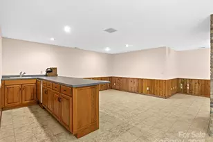 331 Thomas Rd, Hendersonville, NC 28739 - Photo 37