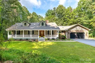 331 Thomas Rd, Hendersonville, NC 28739 - Photo 1