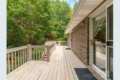 331 Thomas Road, Hendersonville, NC 28739 - Photo 17
