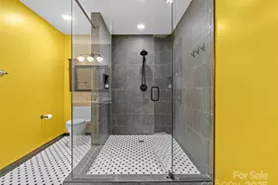 331 Thomas Rd, Hendersonville, NC 28739 - Photo 5