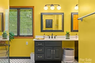 331 Thomas Rd, Hendersonville, NC 28739 - Photo 33