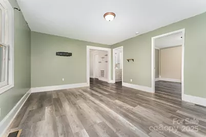 1716 Younger Avenue, Statesville, NC 28677 - Photo 11
