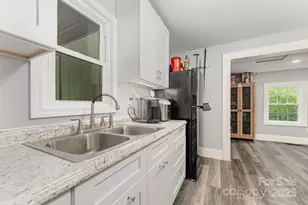 1716 Younger Ave, Statesville, NC 28677 - Photo 15