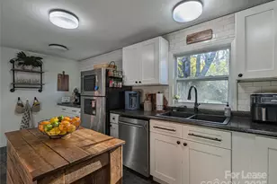 317 Balsam Dr, Waynesville, NC 28786 - Photo 7