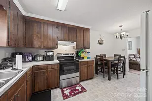 1151 McKinnon Dr, Rock Hill, SC 29732 - Photo 9