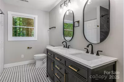 118 Rugby Forest Lane, Hendersonville, NC 28791 - Photo 37