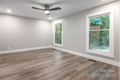 118 Rugby Forest Lane, Hendersonville, NC 28791 - Photo 15