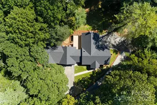 118 Rugby Forest Ln, Hendersonville, NC 28791 - Photo 3