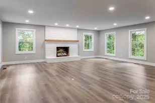 118 Rugby Forest Ln, Hendersonville, NC 28791 - Photo 7