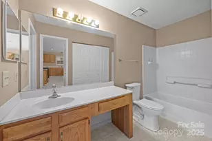 3649 Huyton Ct, Charlotte, NC 28215 - Photo 17