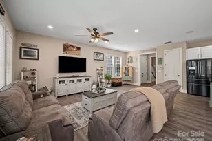 28117 Egrets Ct, Lancaster, SC 29720 - Photo 5