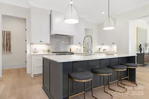 514 W Cama St, Charlotte, NC 28217 - Photo 5