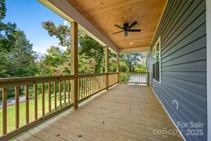 213 Calhoun St, Hendersonville, NC 28739 - Photo 13