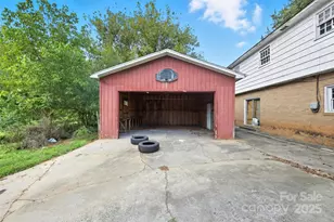 2925 Crescent Ln, Gastonia, NC 28052 - Photo 25