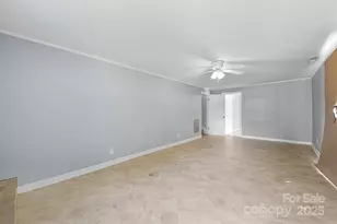 2925 Crescent Ln, Gastonia, NC 28052 - Photo 13