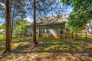 8917 Cedar Run Way, Charlotte, NC 28273 - Photo 9