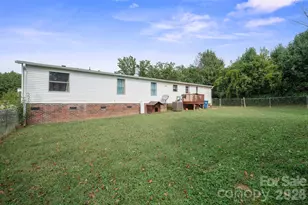 6776 Cobbs Pl, Connelly Springs, NC 28612 - Photo 5