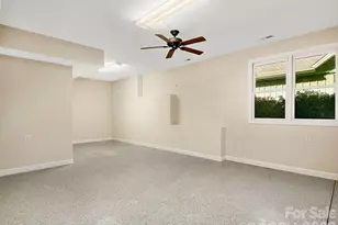 54 Deep Valley Ln, Hendersonville, NC 28791 - Photo 25