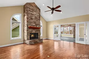 54 Deep Valley Ln, Hendersonville, NC 28791 - Photo 5