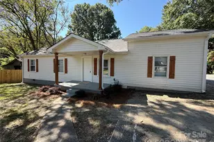 1555 Collinston Dr, Gastonia, NC 28052 - Photo 1