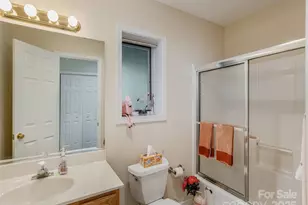 30 Hillcreek Dr, Asheville, NC 28804 - Photo 27