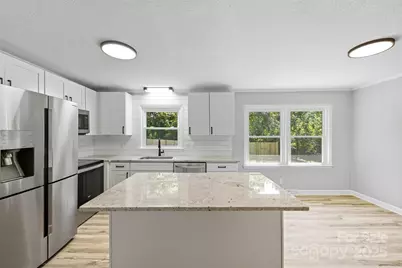 2225 W 7th Avenue, Gastonia, NC 28052 - Photo 3