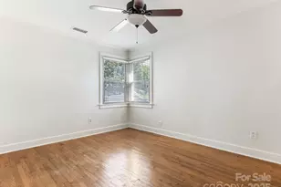 431 Wakefield Dr, Charlotte, NC 28209 - Photo 11