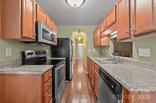 6623 Nevin Glen Dr, Charlotte, NC 28269 - Photo 9