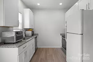 1312 7th St, Statesville, NC 28677 - Photo 9