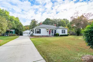 745 Carolyn Dr SE, Concord, NC 28025 - Photo 3