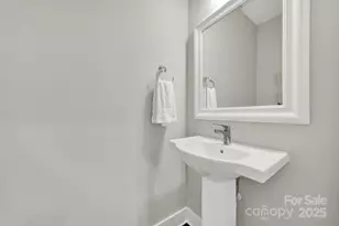 2844 Youngblood St, Charlotte, NC 28203 - Photo 13