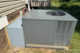 612 Stewart Ct, Statesville, NC 28677 - Photo 7