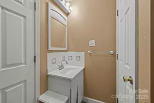 123 N Main St, Salisbury, NC 28146 - Photo 17