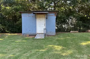 636 Sheryl Cir, Charlotte, NC 28217 - Photo 19