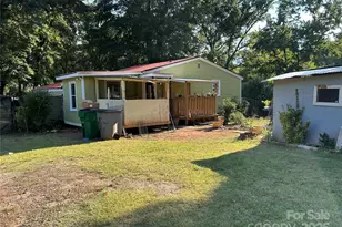 636 Sheryl Cir, Charlotte, NC 28217 - Photo 3