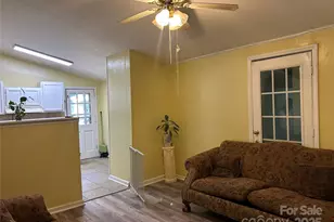 636 Sheryl Cir, Charlotte, NC 28217 - Photo 23