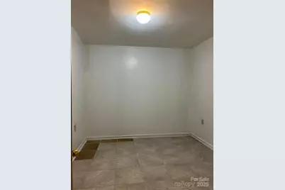 636 Sheryl Circle, Charlotte, NC 28217 - Photo 33