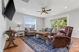 160 Tranquility Ln, Harmony, NC 28634 - Photo 11