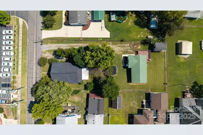 408 E Catawba Avenue, Mount Holly, NC 28120 - Photo 3