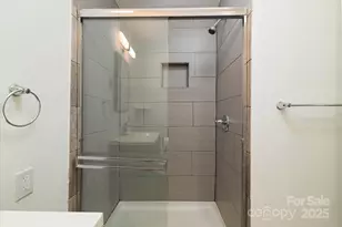 408 E Catawba Ave, Mount Holly, NC 28120 - Photo 17