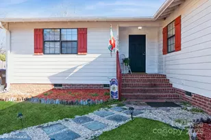 9938 Sandra Ln, Fort Mill, SC 29707 - Photo 3