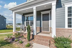 134 Winterberry St, Mooresville, NC 28117 - Photo 3